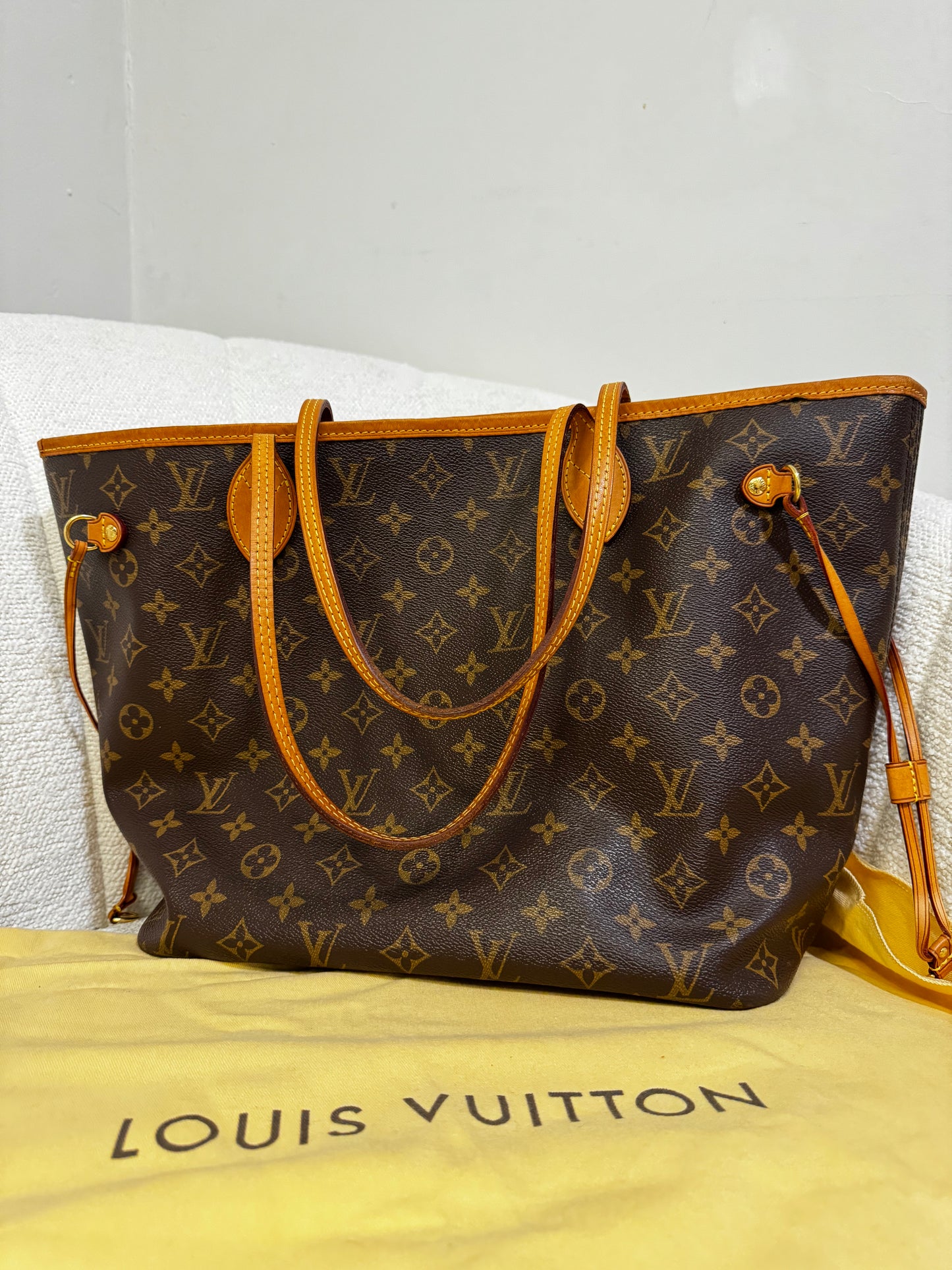 Preloved Authentic Louis Vuitton Neverfull GM