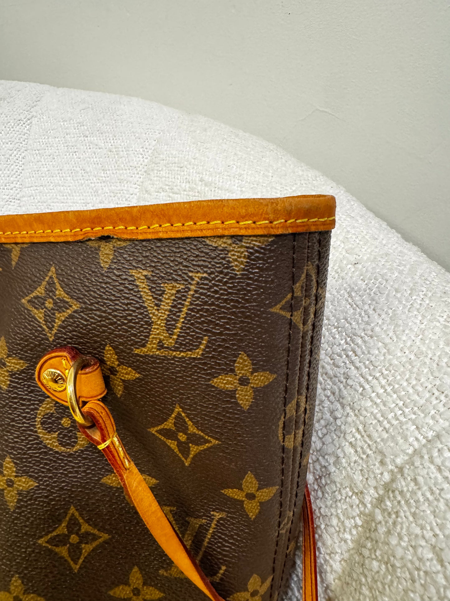 Preloved Authentic Louis Vuitton Neverfull GM