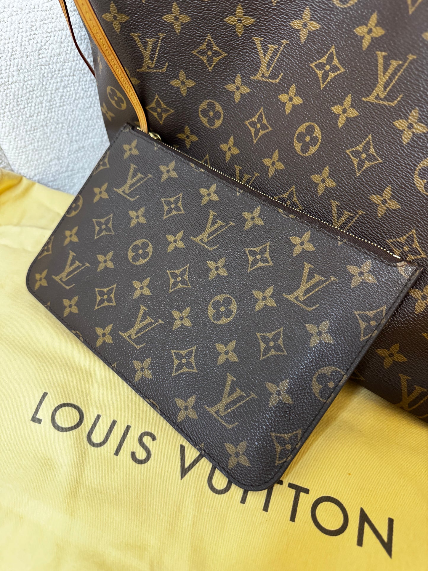 Preloved Authentic Louis Vuitton Neverfull GM