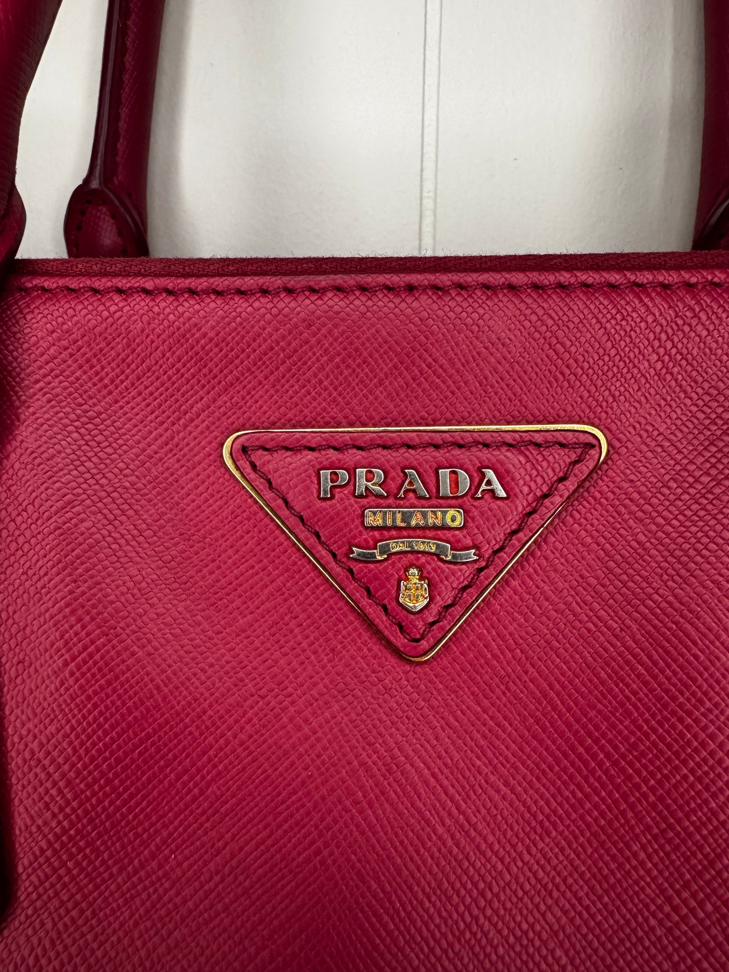 Preloved Authentic Prada Galleria Leather Handbag in Pink